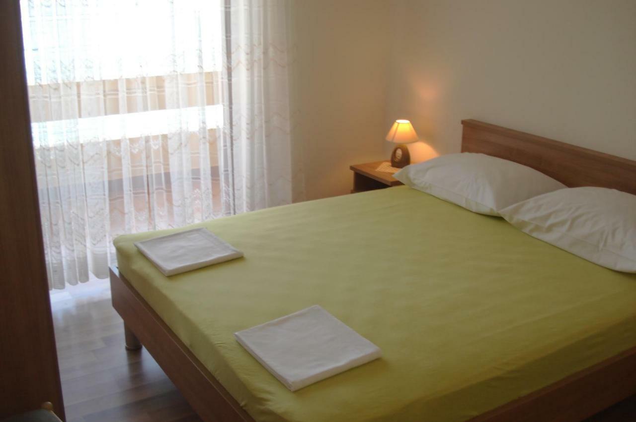 Apartments Vlatko Drače Eksteriør billede